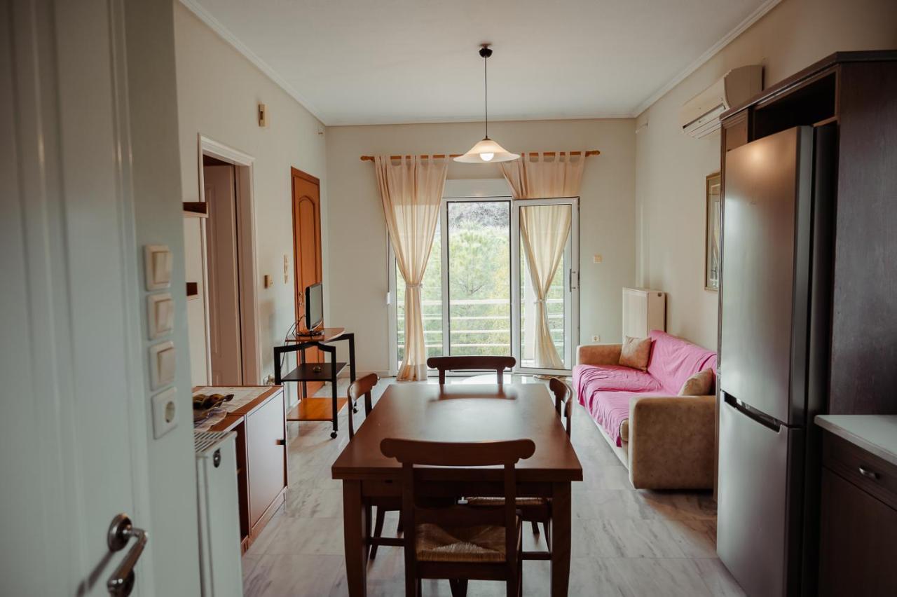 Seafront Apartment Karfas Exterior photo
